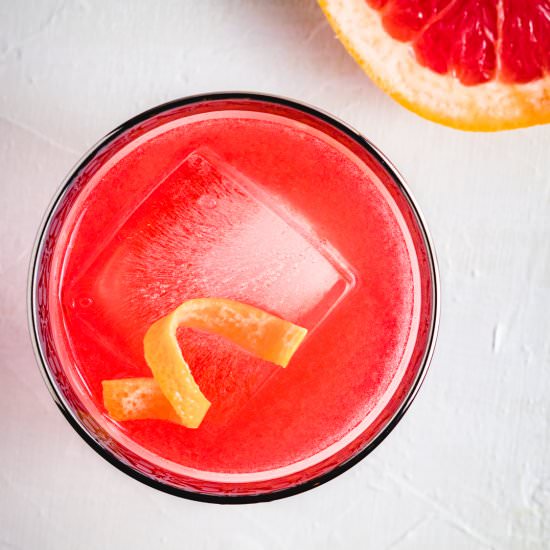 Grapefruit Negroni - Recipe photo by sipandfeast