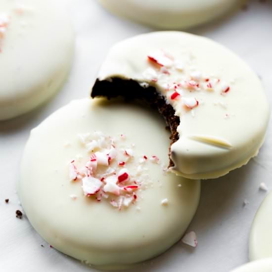 Peppermint Bark Cookies - Recipe photo by sallysbakingaddiction