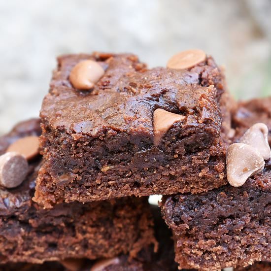 Healthy Peanut Butter Brownies - Recipe photo by lightscamerabake