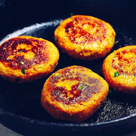 Paleo Sweet Potato Cakes - Recipe photo by IHeartUmami