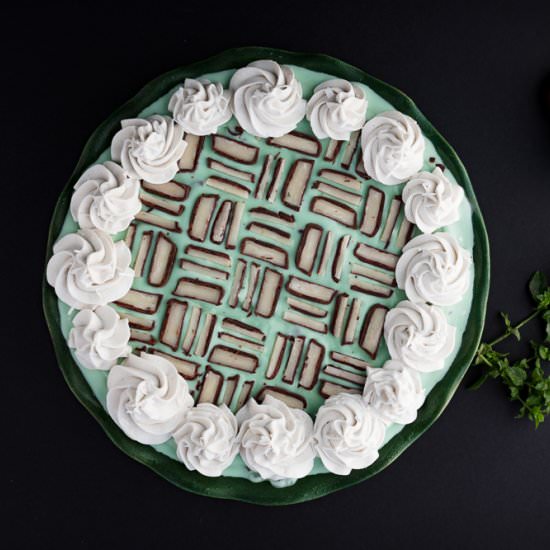 Vegan Mint Chocolate Ice Cream Pie - Recipe photo by vegandollhouse