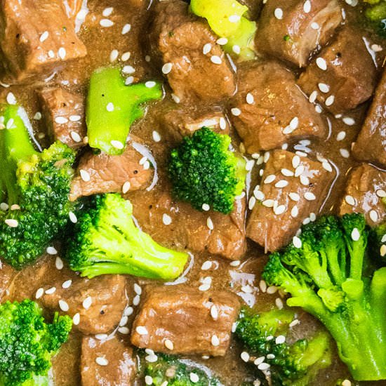 Slow Cooker Beef and Broccoli - Recipe photo by 1PotRecipes