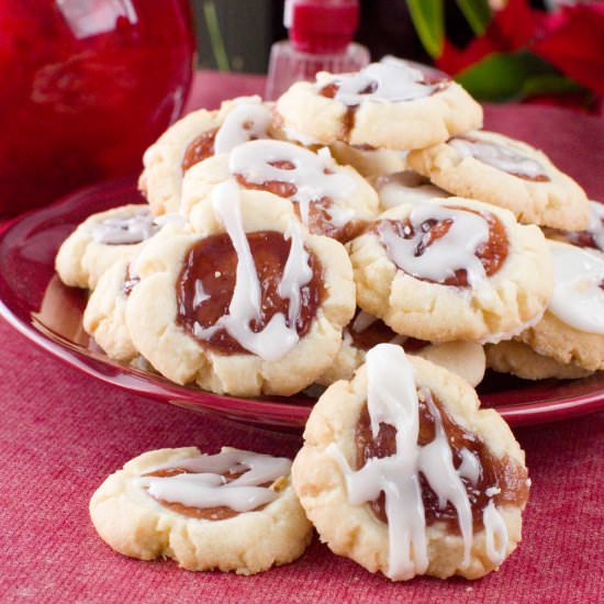 Raspberry Almond Shortbread Cookies - Recipe photo by Share The Recipe