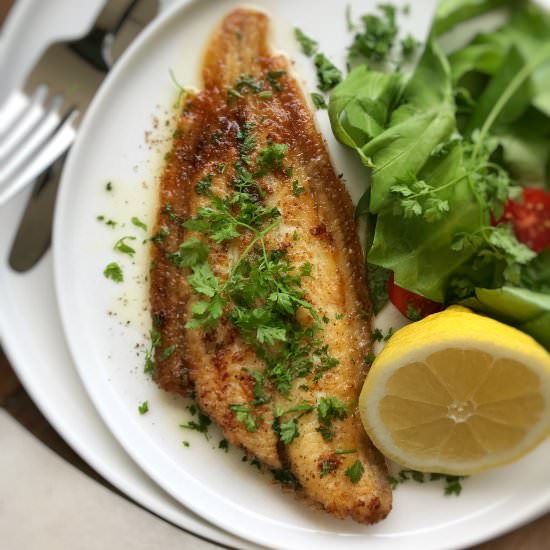 Sole Meuniere in Butter Sauce - Recipe photo by June-dArville