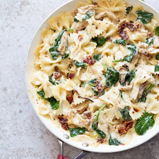 Creamy Sun Dried Tomato Pasta - Recipe photo by richa