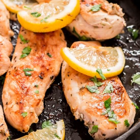 Easy Skillet Lemon Chicken - Recipe photo by currytrail
