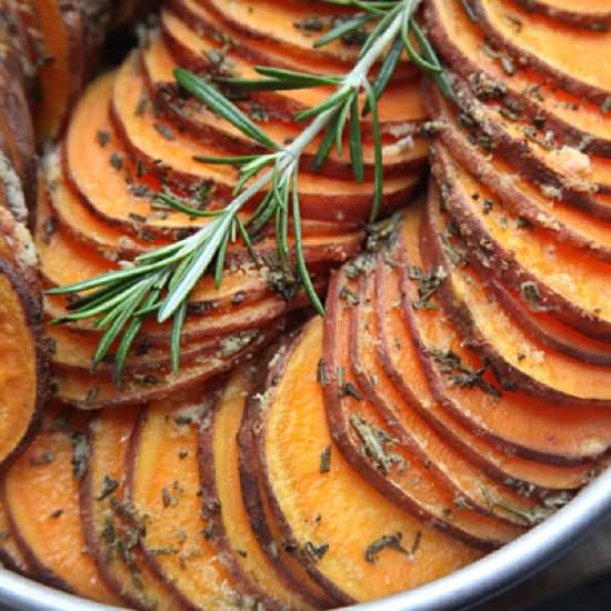 Crispy Roasted Sweet Potatoes - Recipe photo by thymeandjoy