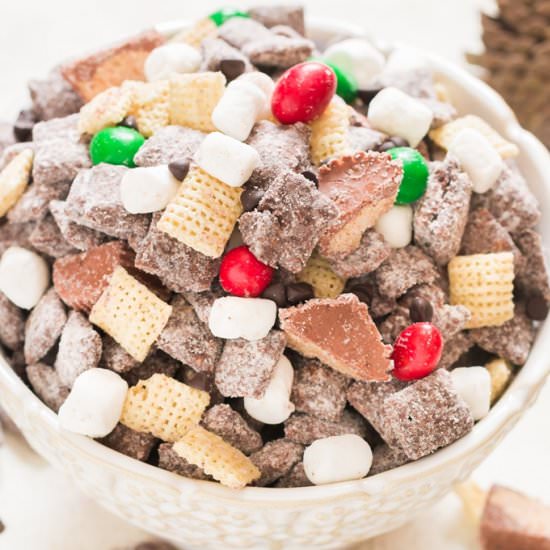 S'more Puppy Chow Recipe - Recipe photo by currytrail