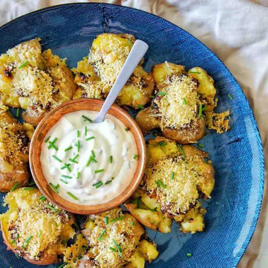 Crispy Smashed Potatoes - Recipe photo by SweetCaramelSunday