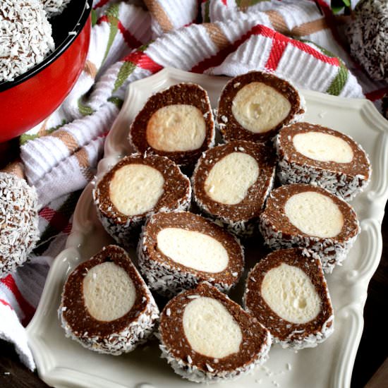 Jumbo Marshmallow Balls - Recipe photo by byronethomas