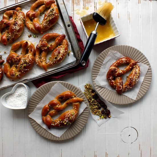 pistachio cranberry pretzels - Recipe photo by davebakes