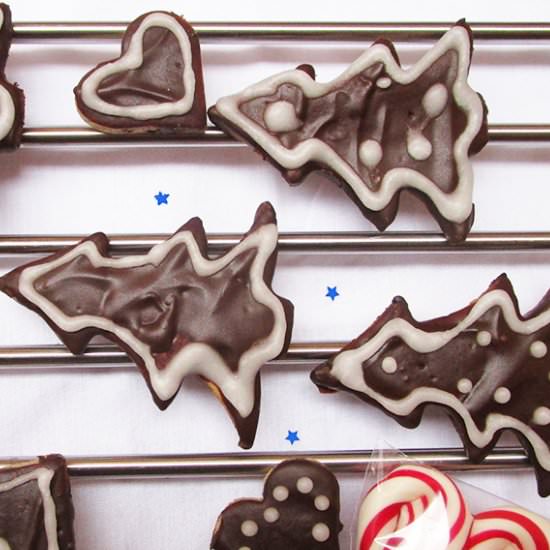 Vegan Chocolate Christmas Cookies - Recipe photo by ADkitchen