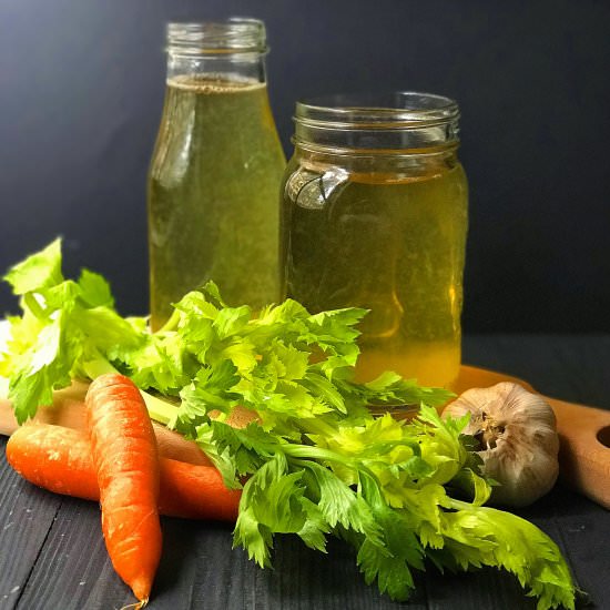 How to Make Vegetable Stock - Recipe photo by yummology