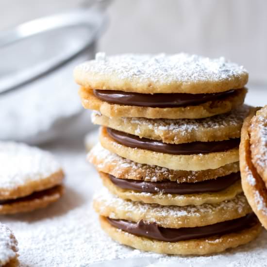 Nutella Sandwich Cookies - Recipe photo by cookingformysoul