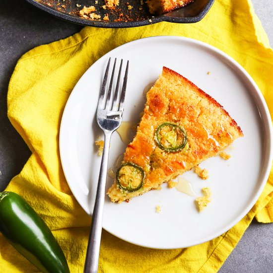 Jalapeno Cheddar Cornbread - Recipe photo by pipandebby