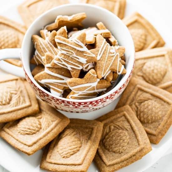 Speculaas Spiced Cookies - Recipe photo by Savingroomfordessert