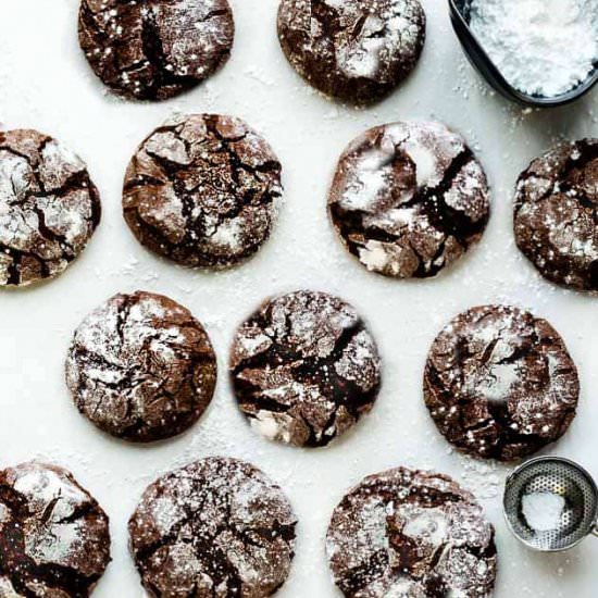 Keto Chocolate Crinkle Cookies - Recipe photo by LifemadeSweeter