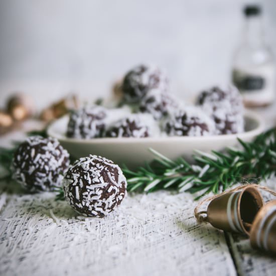 Healthy Rum Balls - Recipe photo by sarahbellnutrition