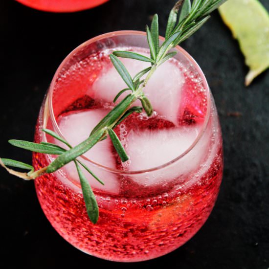 Sparkling Cranberry Lime Cocktails - Recipe photo by Horses &amp; Heels