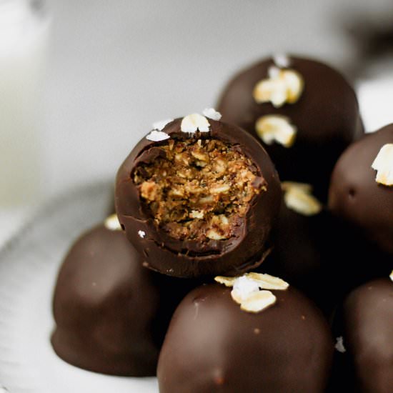 Healthy(ish) Peanut Butter Truffles - Recipe photo by Baran Bakery
