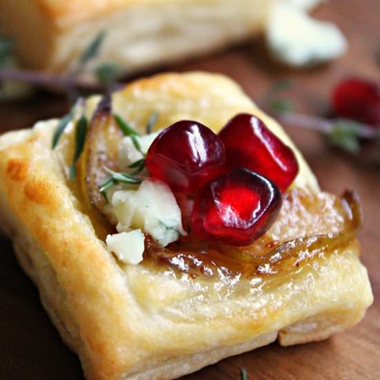 Pear Blue Cheese Puff Pastry Bites - Recipe photo by agoudalife