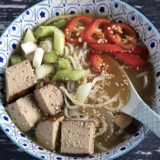 Easy vegan microwave ramen - Recipe photo by Mandy Sneaky Veg