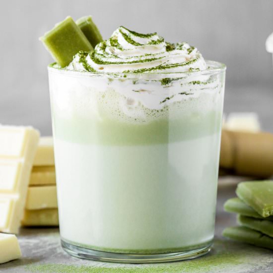 Healthy Matcha Hot Chocolate - Recipe photo by dessertswithbenefits