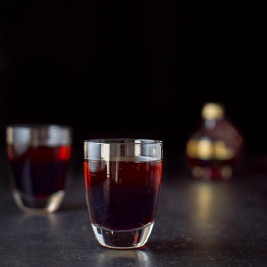 Chocolate Raspberry Kiss Shot - Recipe photo by Dishesdelish
