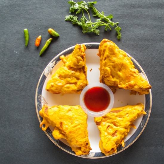 Stuffed Aloo Bread Pakora - Recipe photo by Puja