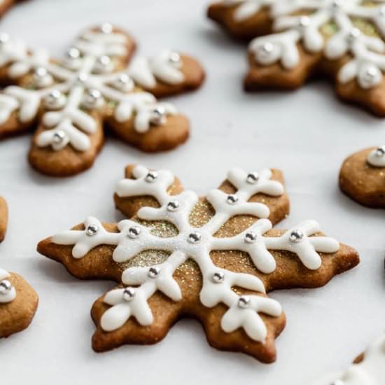 Healthier Easy Gingerbread Cookies - Recipe photo by choosingchia