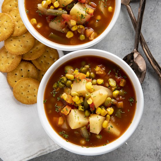 Easy Vegetable Soup - Recipe photo by TheSaltyMarshmallow