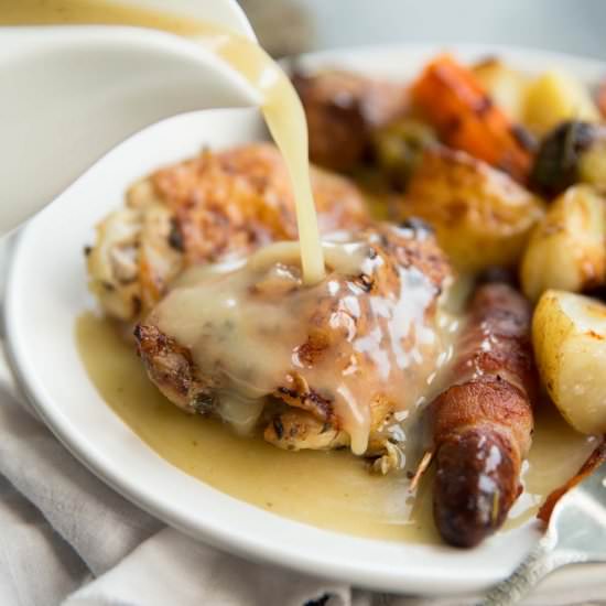 Festive Chicken Tray Bake - Recipe photo by dontgobaconmyheart