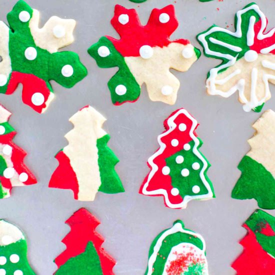Christmas Sugar Cookies - Recipe photo by peasandpeonies