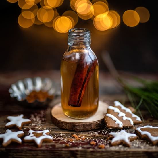 Gingerbread syrup - Recipe photo by supergoldenbakes
