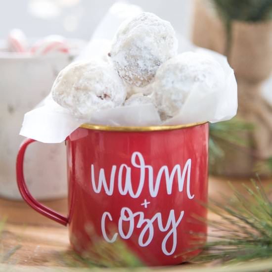 Pecan Ball Cookies - Recipe photo by Azestybite