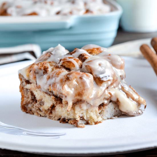 Cinnamon Roll Breakfast Bake - Recipe photo by mymoderncookery