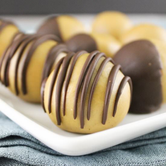 No Bake Vegan Peanut Butter Balls - Recipe photo by bakingyouhappier