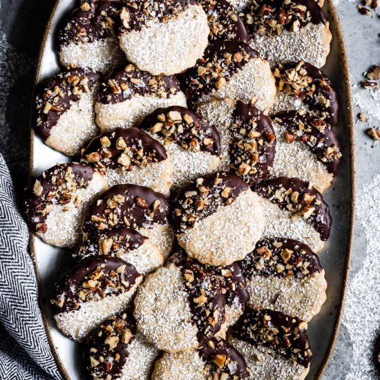 Pecan Shortbread Cookies - Recipe photo by snixykitchen