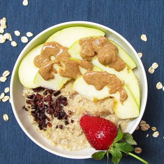 Apple Pie Oatmeal - Recipe photo by ADkitchen