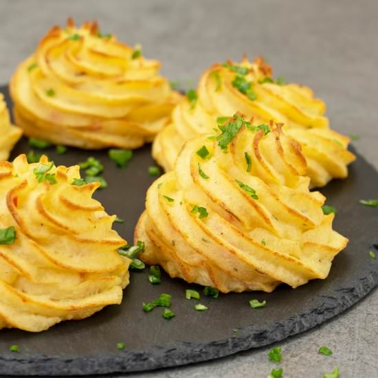 Duchess Potatoes - Recipe photo by El Mundo Eats