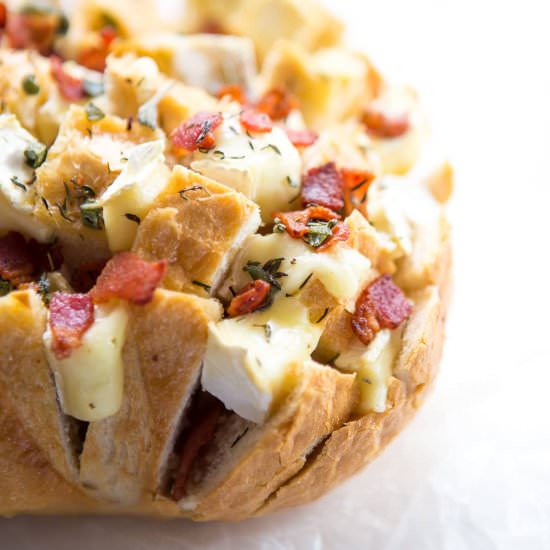 Bacon Brie Pull Apart Bread - Recipe photo by Azestybite