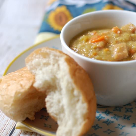 Hearty Split Pea Soup - Recipe photo by crystalsrecipes