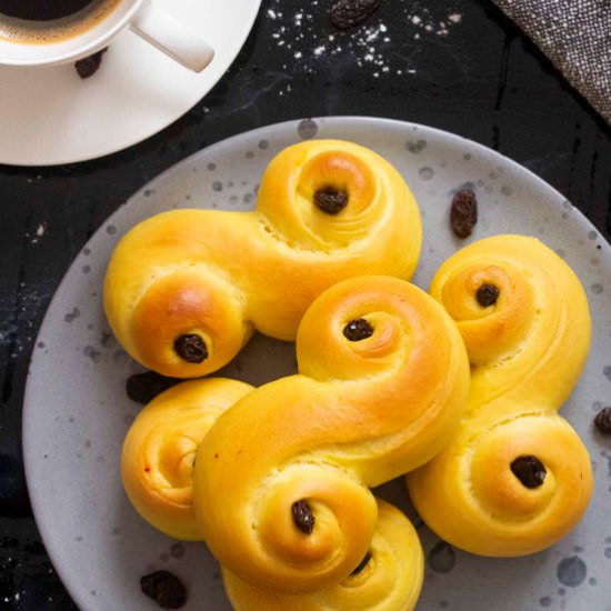 Swedish Saffron Buns (Lussekatter) - Recipe photo by foodandjourneys