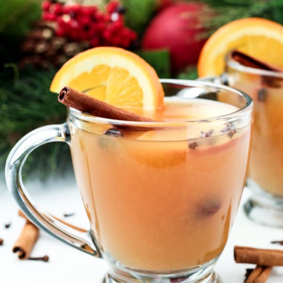 Easy Holiday Wassail - Recipe photo by thesaucyfig