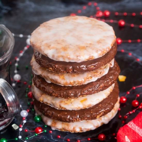 German Flourless Christmas Cookies - Recipe photo by foodandjourneys