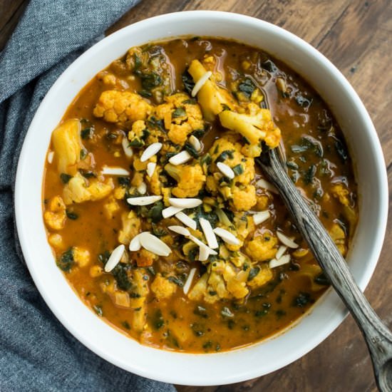 Vegan Cauliflower Curry Soup - Recipe photo by TheVegan8