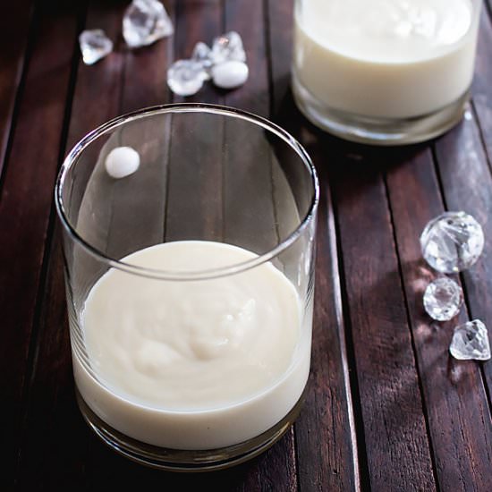 White Chocolate Liqueur - Recipe photo by MasalaHerb