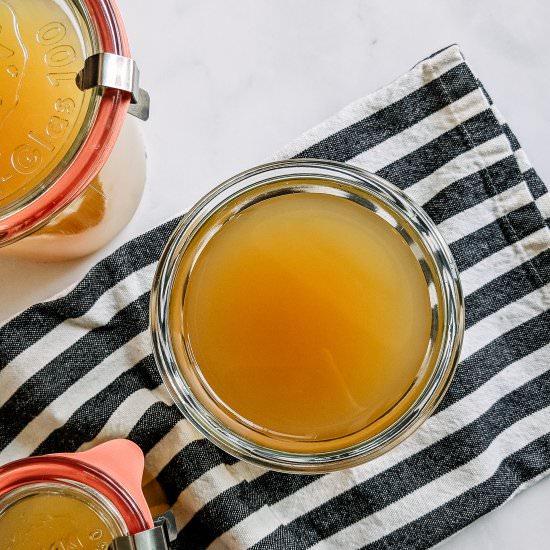 WARMING WINTER CHICKEN STOCK - Recipe photo by cocoaandsalt
