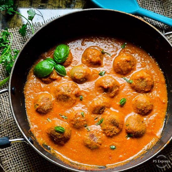VEGAN Chicken Meatball Curry - Recipe photo by Mydaintysoulcurry