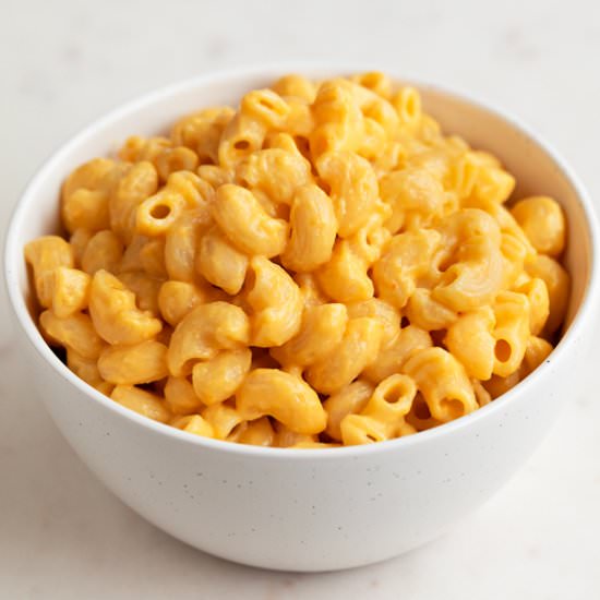 Vegan Mac and Cheese - Recipe photo by simple vegan blog